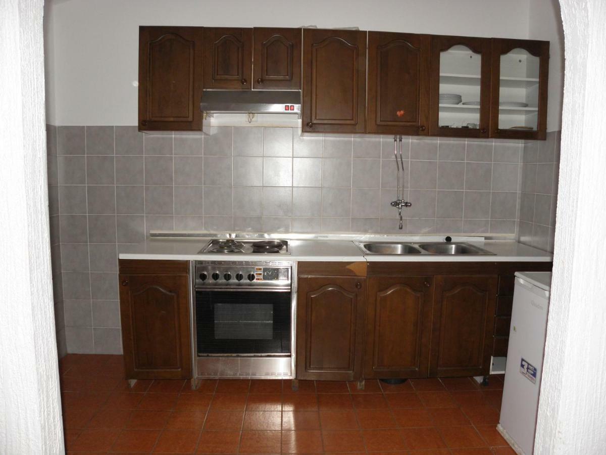 Apartments Fabijan - 50M From Sea Povljana Dış mekan fotoğraf